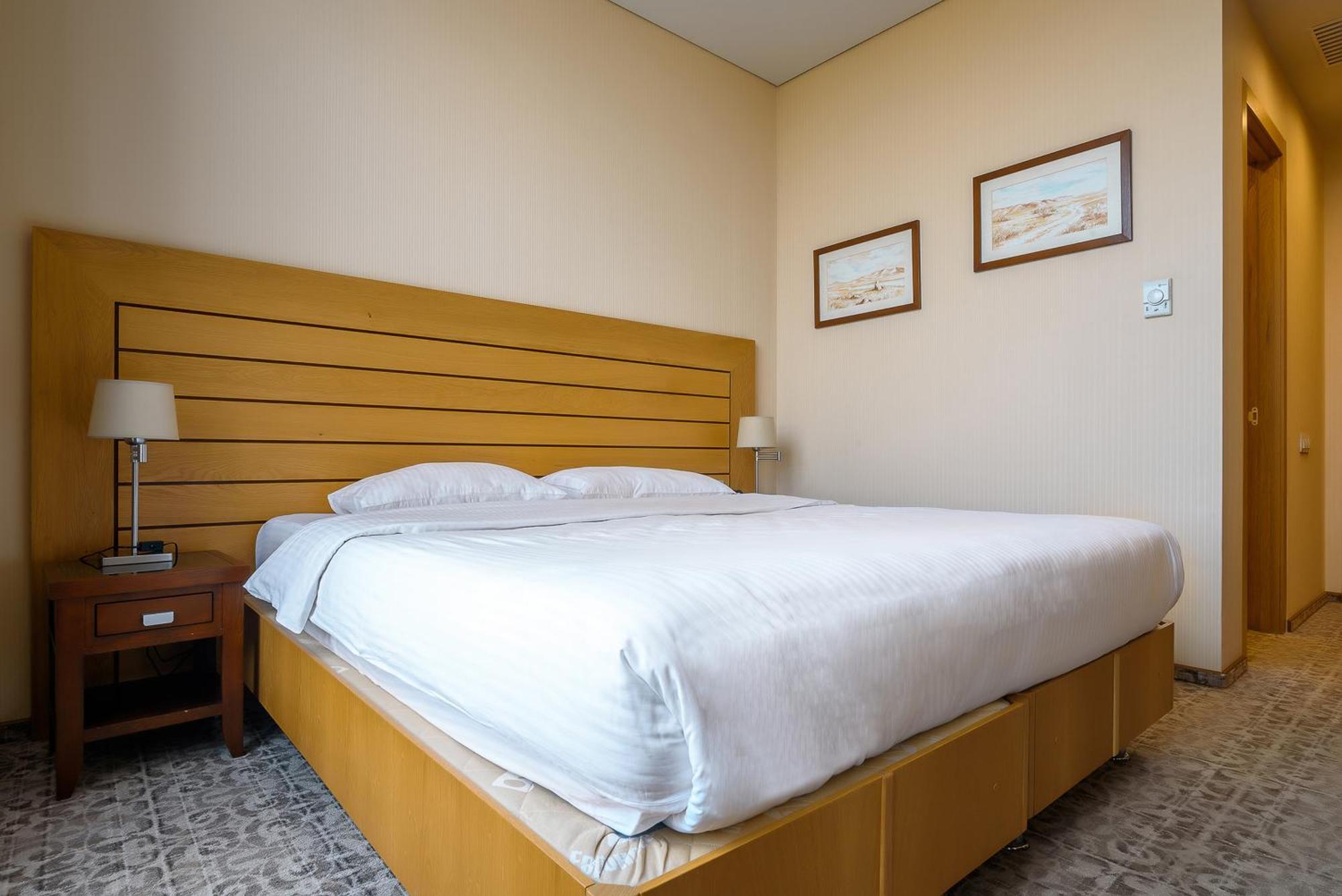 Cosmonaut Otel Karagandy Dış mekan fotoğraf