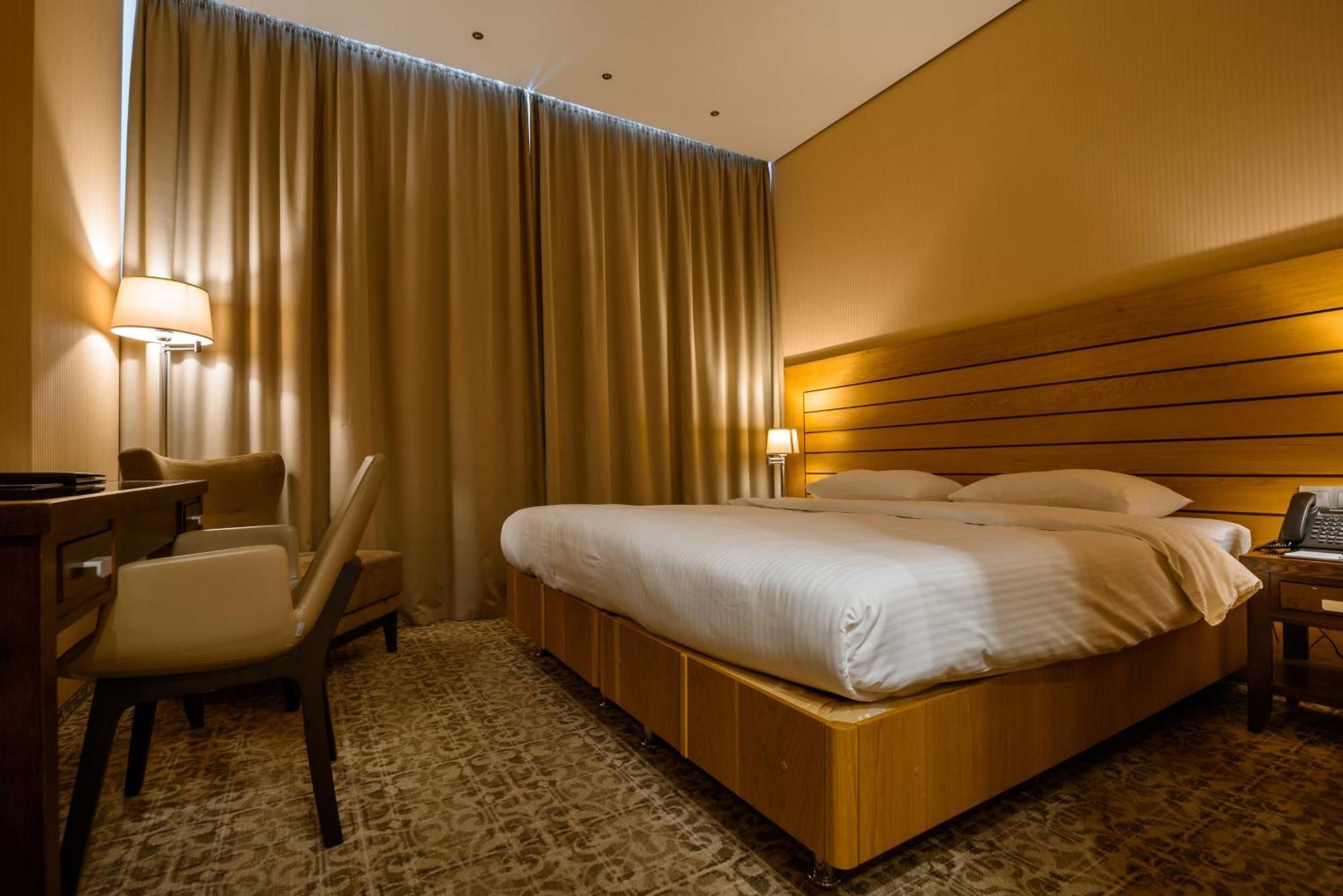 Cosmonaut Otel Karagandy Dış mekan fotoğraf