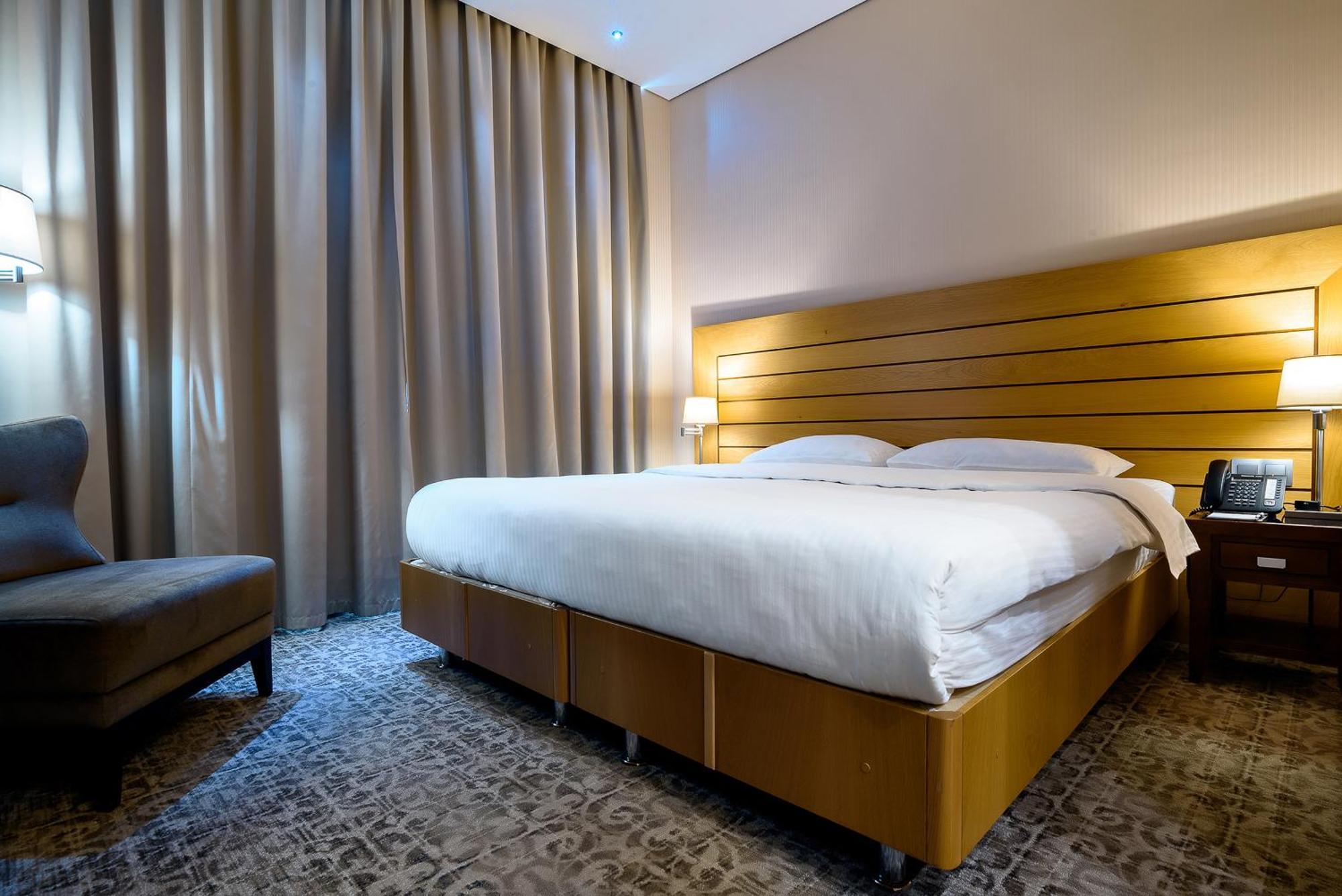 Cosmonaut Otel Karagandy Dış mekan fotoğraf