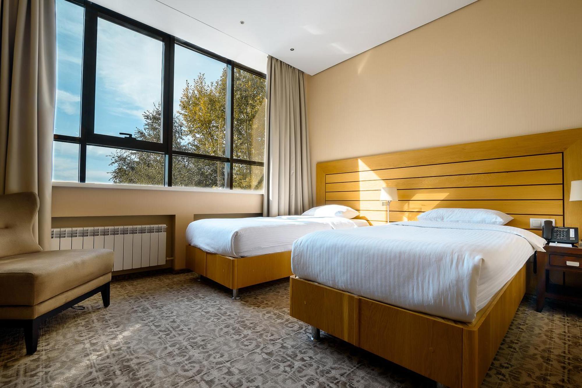 Cosmonaut Otel Karagandy Dış mekan fotoğraf