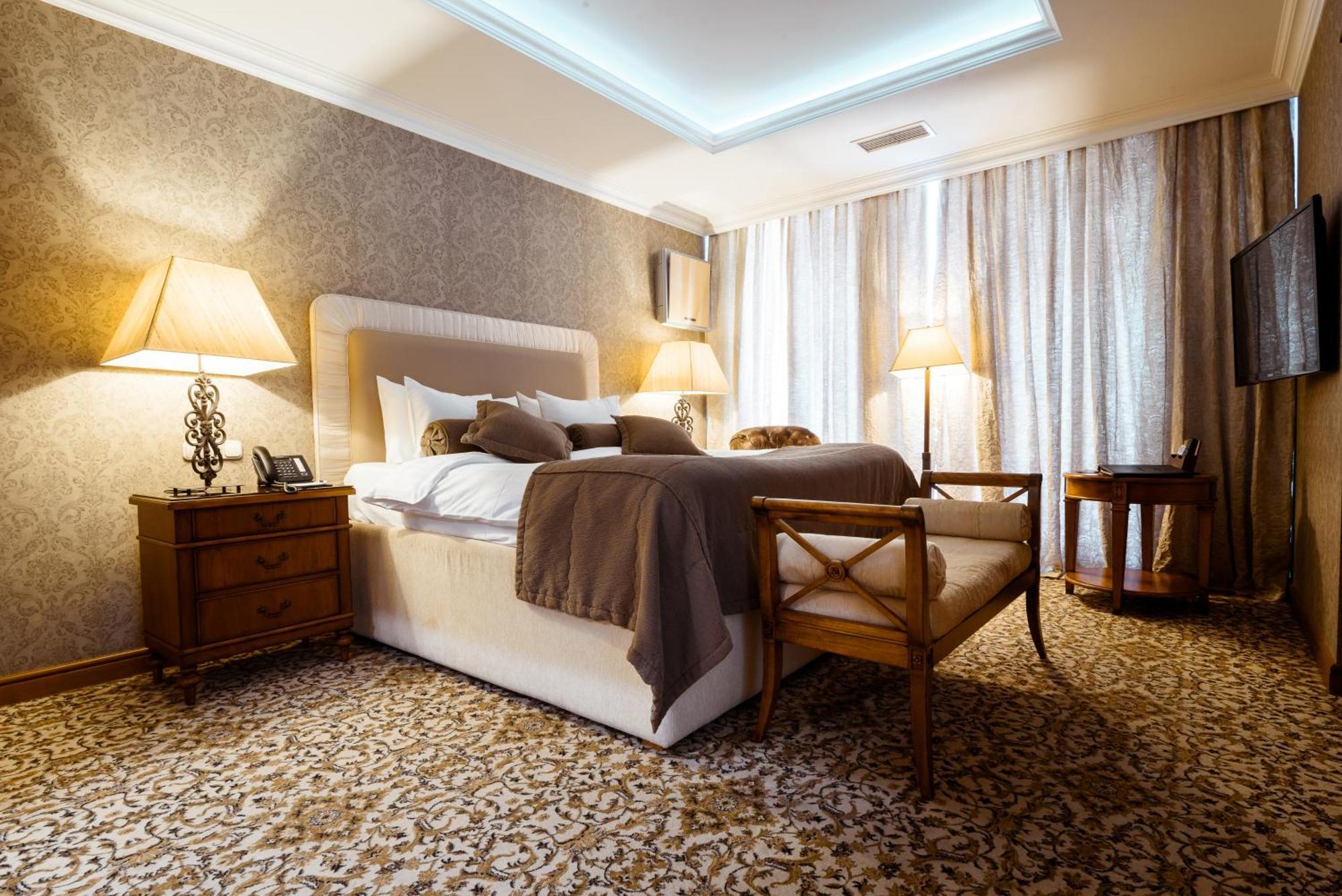 Cosmonaut Otel Karagandy Dış mekan fotoğraf